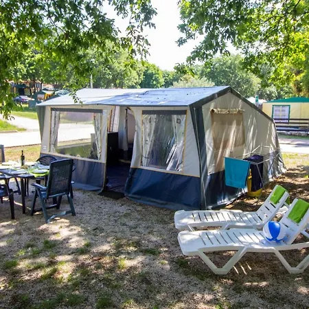 Easyatent Bungalow Tent Polari Vakantiepark Rovinj